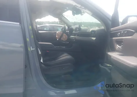 2024 Honda Pilot Touring z USA, uszkodzony, nr VIN 5FNYG1H75RB026002